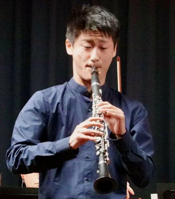 Solist Lyuta Kobayashi begeisterte mit seiner Klarinette. FOTO: GUDRUN PORATH